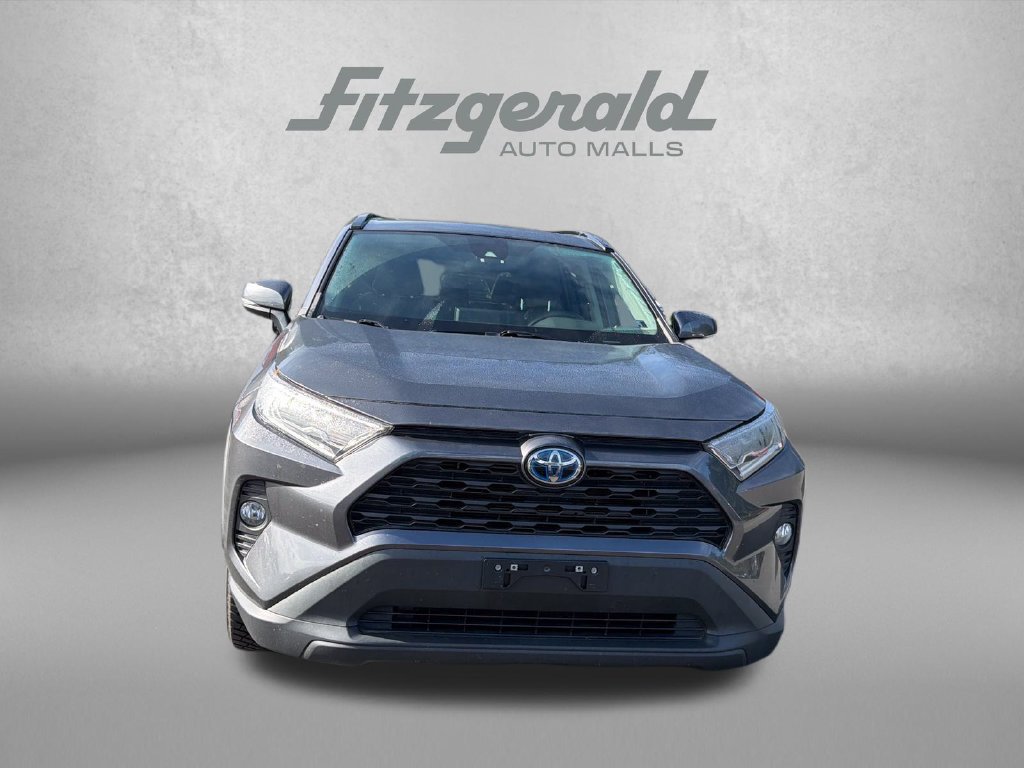 Used 2021 Toyota RAV4 XLE w/ Convenience Package AWD/4WD image 2