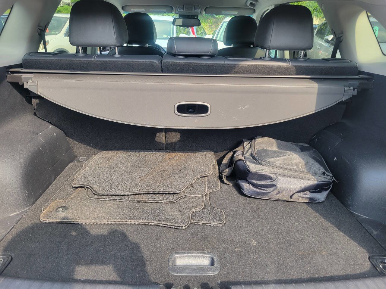 Used 2019 Kia Niro EX w/ Cold Weather Package 2.0 image 27