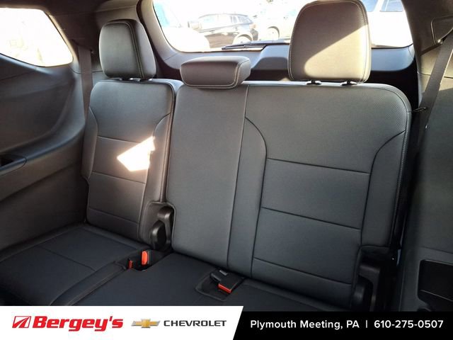 Certified 2025 Chevrolet Traverse LT image 12