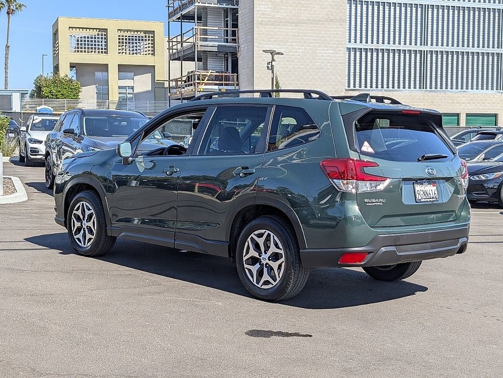 Used 2023 Subaru Forester Premium image 12