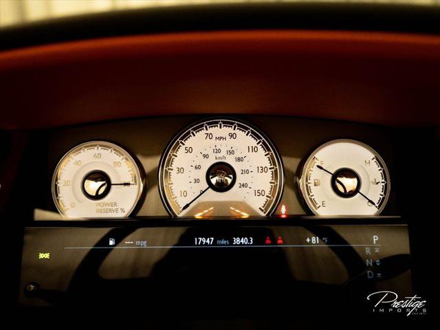 Used 2021 Rolls-Royce Dawn RWD image 43