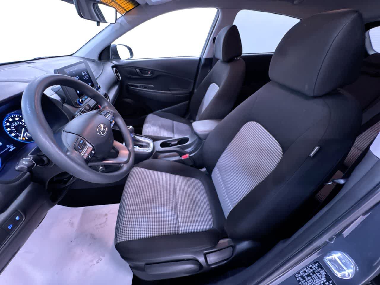 Used 2023 Hyundai Kona SE AWD/4WD image 14