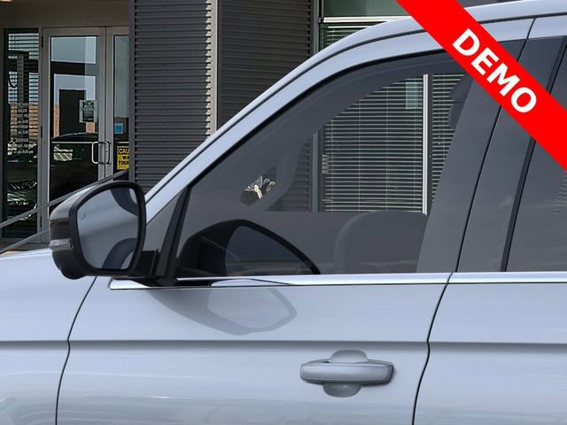 New 2025 Ford Expedition Active image 20