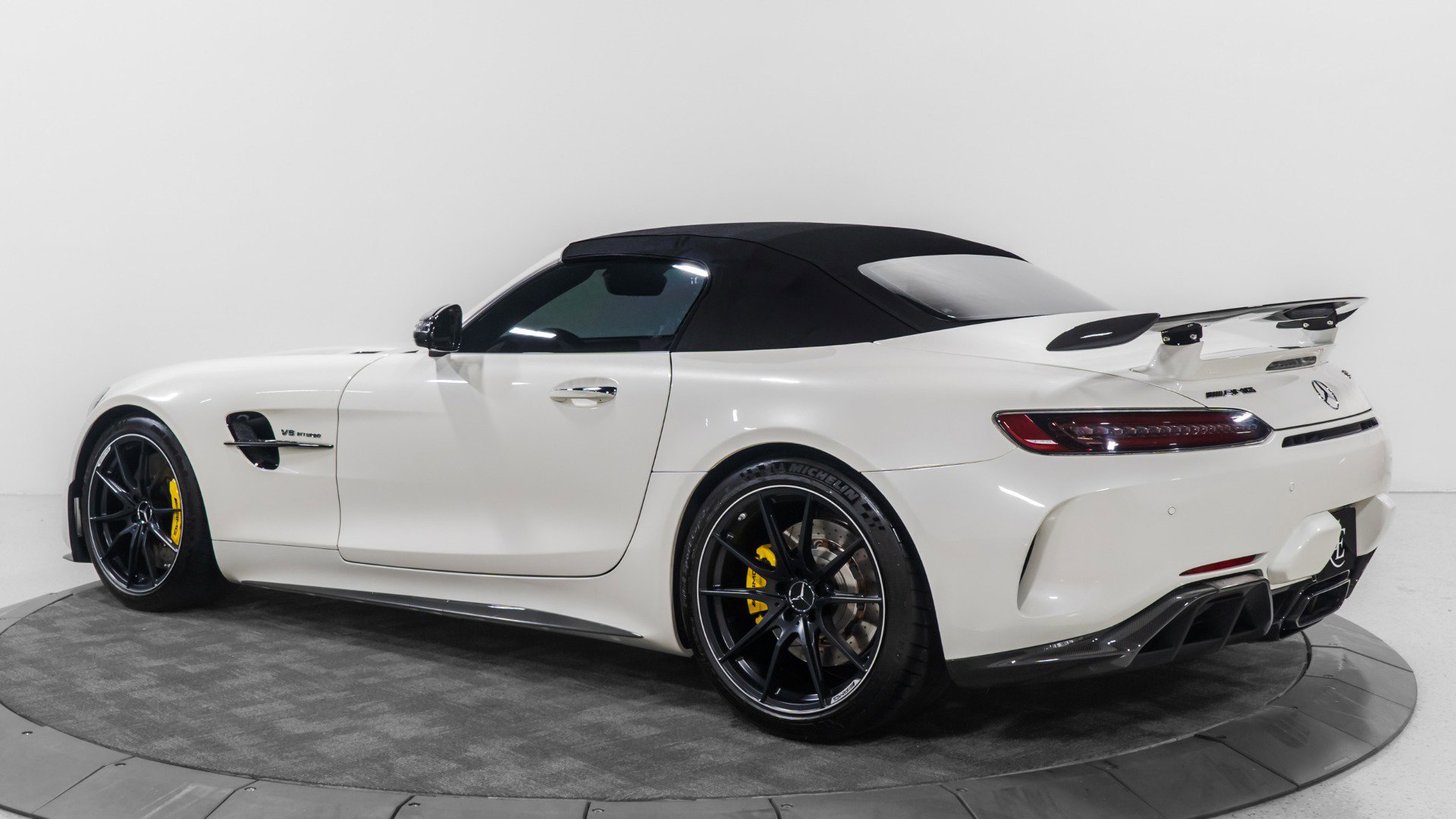 Used 2020 Mercedes-Benz AMG GT R image 15