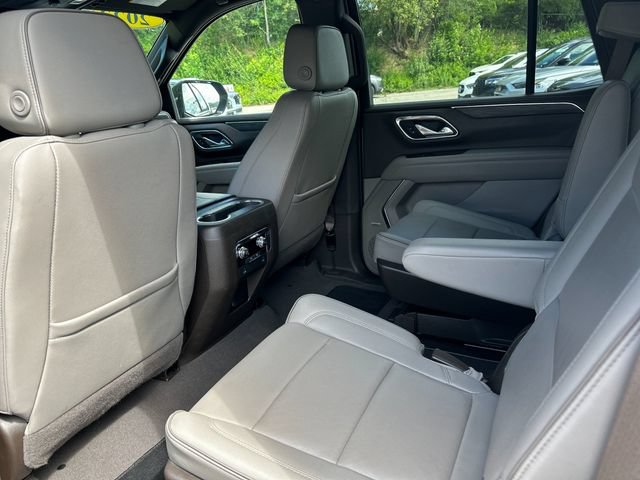 Used 2023 GMC Yukon SLT AWD/4WD image 14