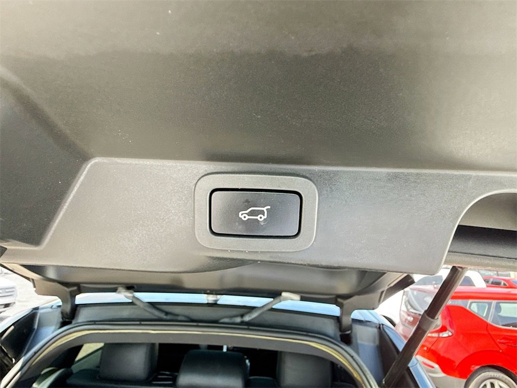 Used 2017 Land Rover Range Rover Sport HSE image 31