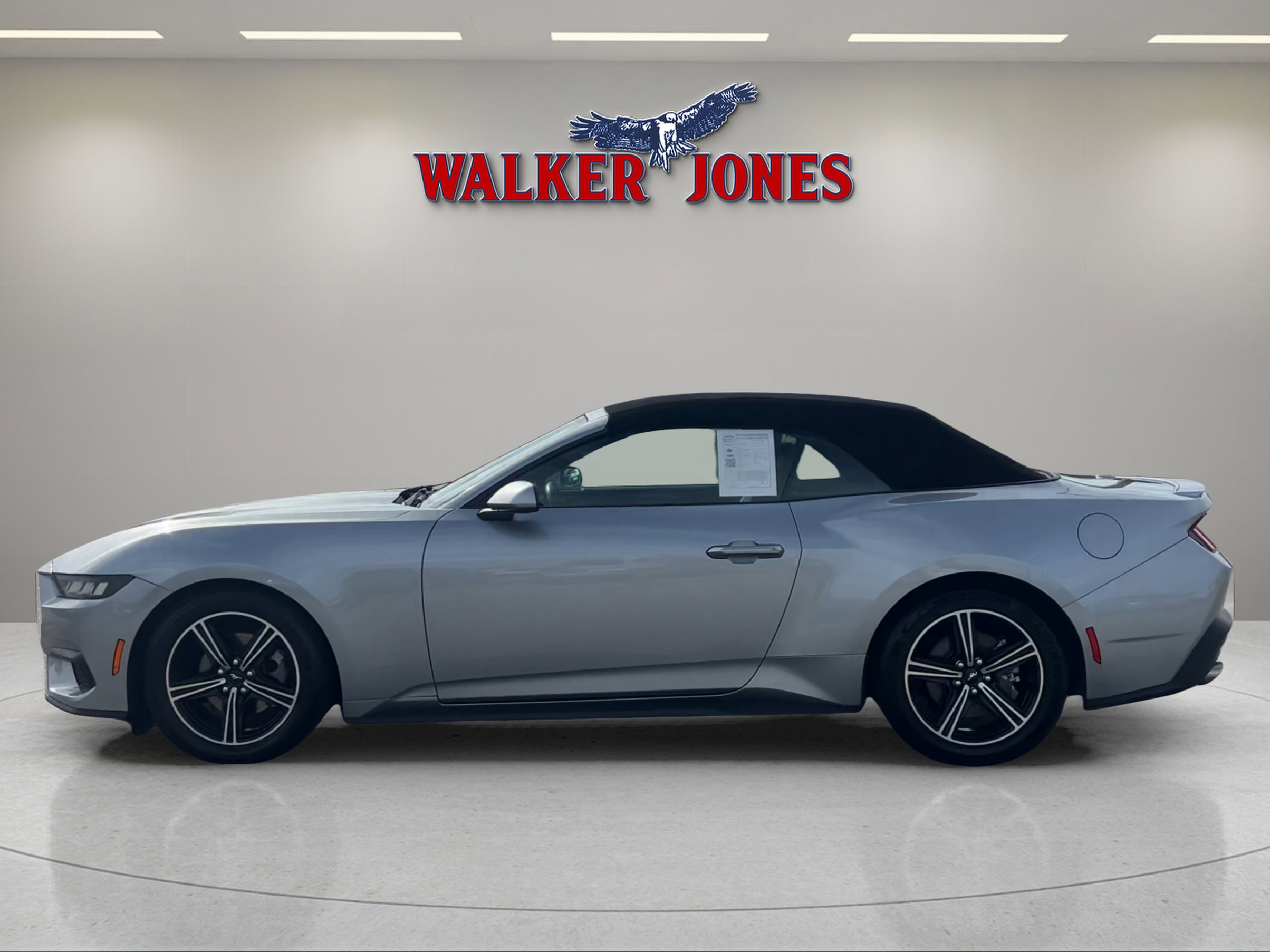 Used 2024 Ford Mustang Premium RWD image 6