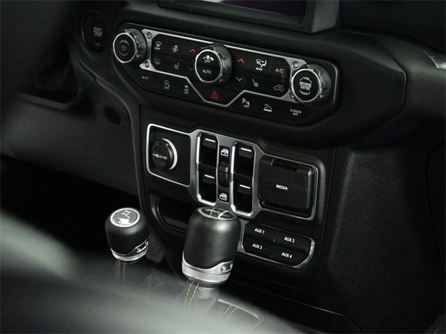 Used 2021 Jeep Wrangler Unlimited Sahara image 33