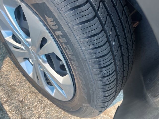 Used 2025 Chevrolet Trax LS image 7