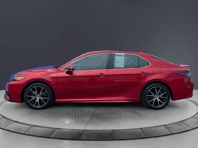 Used 2023 Toyota Camry SE AWD/4WD image 2
