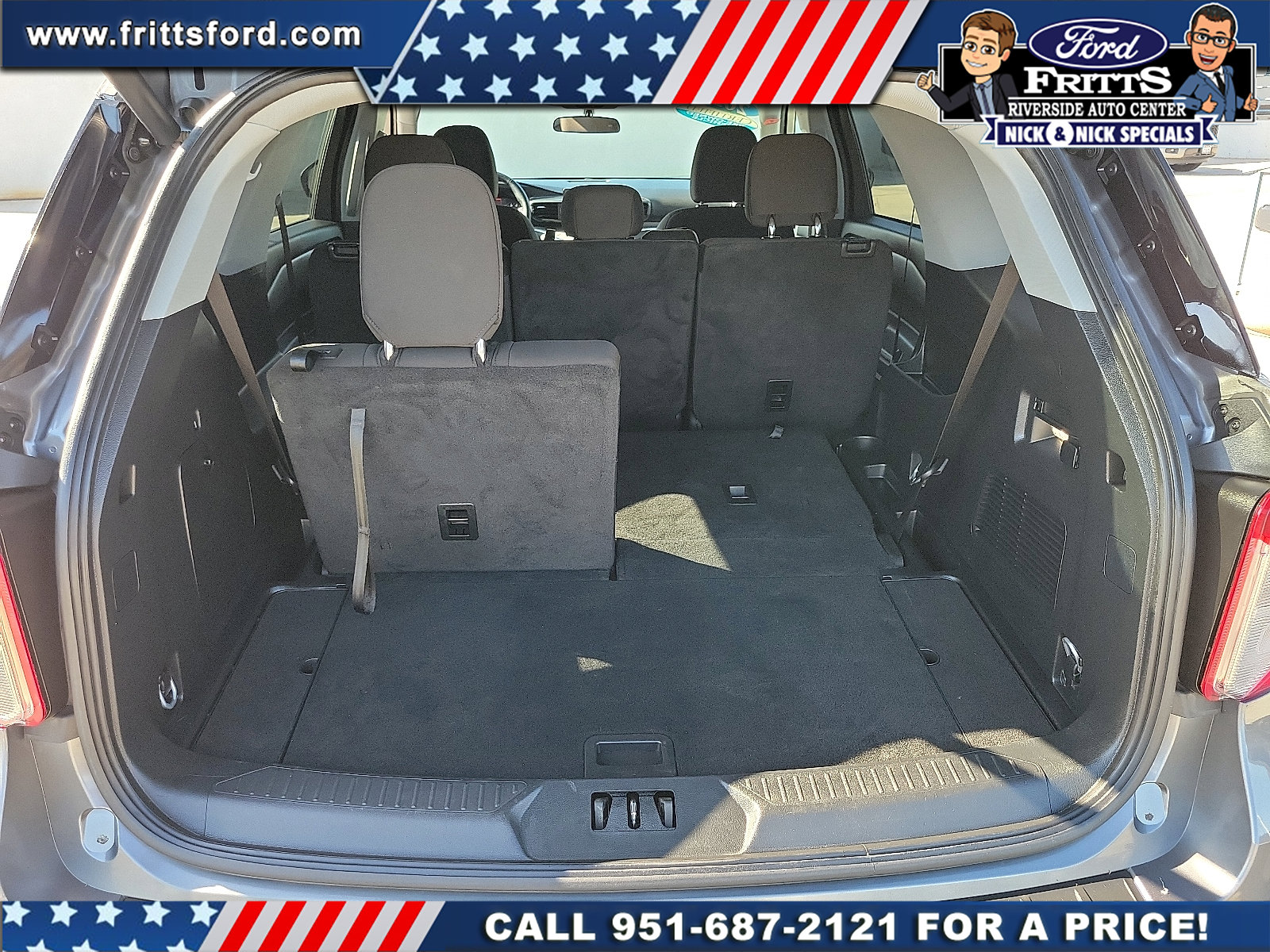 Certified 2024 Ford Explorer XLT RWD image 17