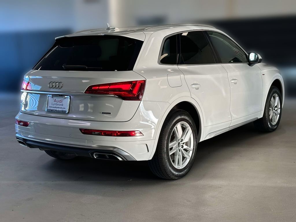 Used 2023 Audi Q5 2.0T Premium w/ Convenience Package AWD/4WD image 4