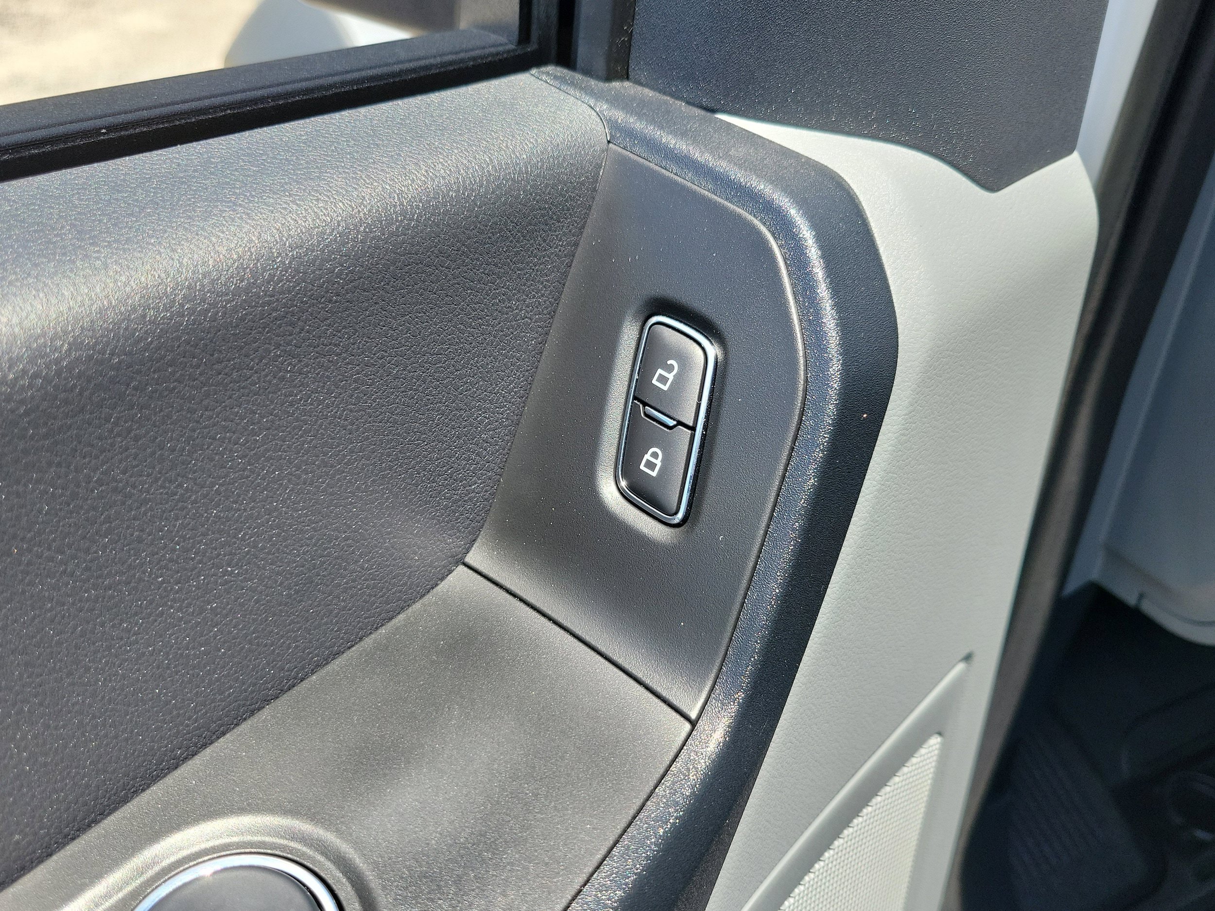 New 2024 Ford F550 4x4 Regular Cab Super Duty image 12