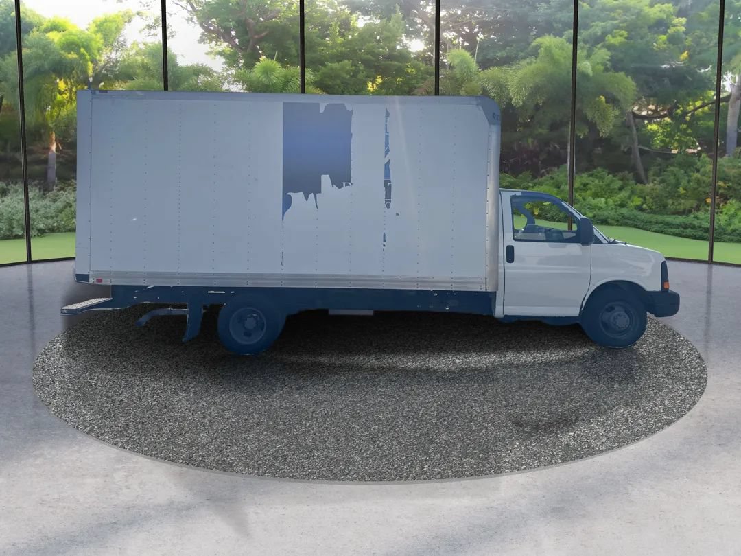 Used 2015 Chevrolet Express 3500 Extended RWD image 4