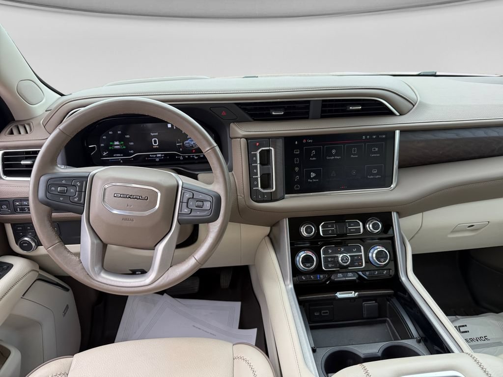 Used 2023 GMC Yukon Denali AWD/4WD image 24
