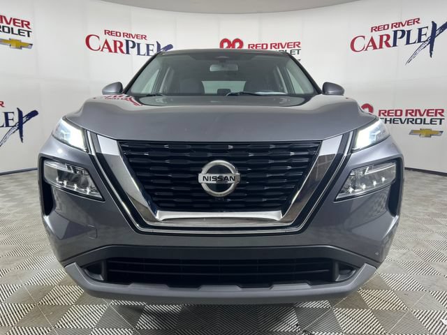 Used 2021 Nissan Rogue SV FWD image 2