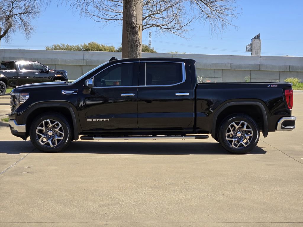 Used 2023 GMC Sierra 1500 SLT image 4