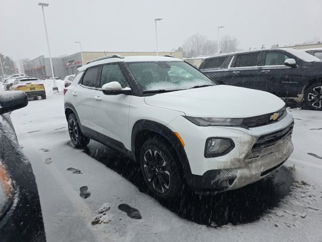 Used 2022 Chevrolet TrailBlazer LT w/ Convenience Package image 12