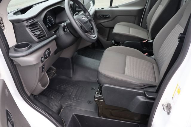 Used 2022 Ford E-Transit 148 High Roof Extended image 16