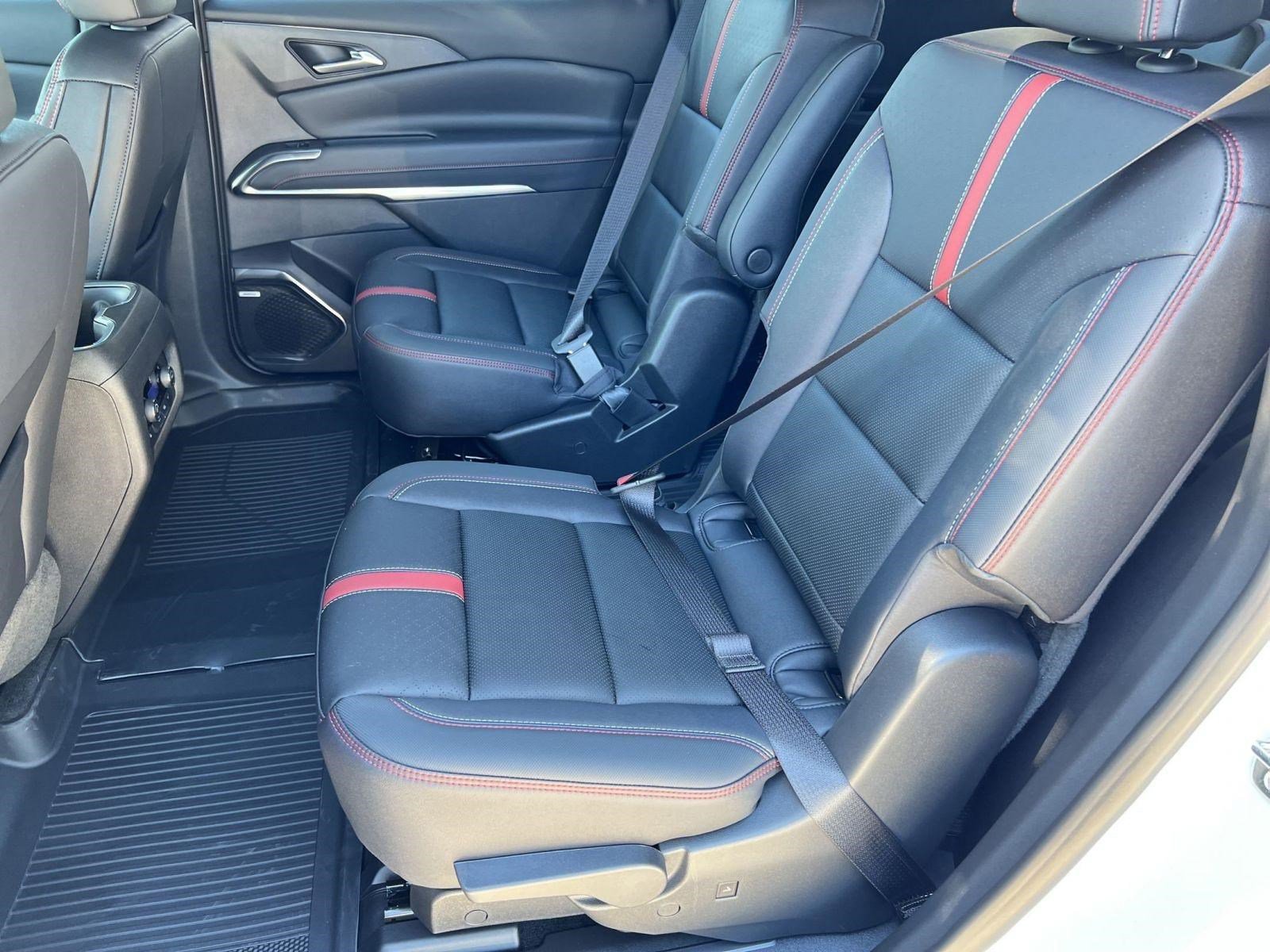 New 2026 Chevrolet Traverse RS FWD image 14