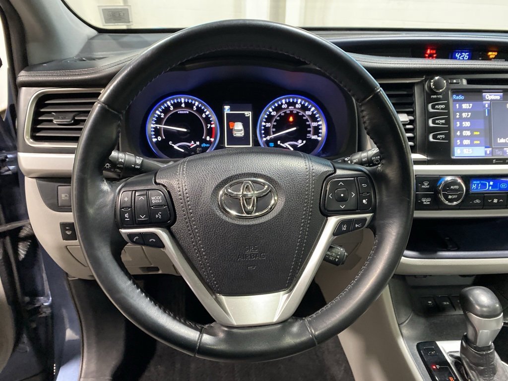 Used 2019 Toyota Highlander XLE image 31