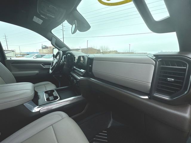 Used 2025 Chevrolet Silverado 2500 LTZ w/ LTZ Plus Package image 29