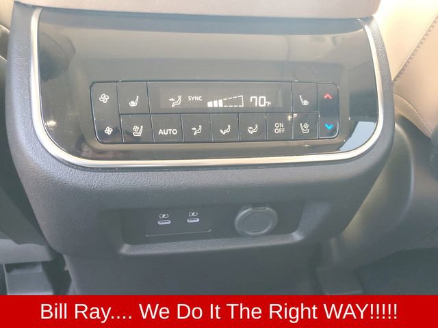 Used 2025 INFINITI QX80 Sensory image 11