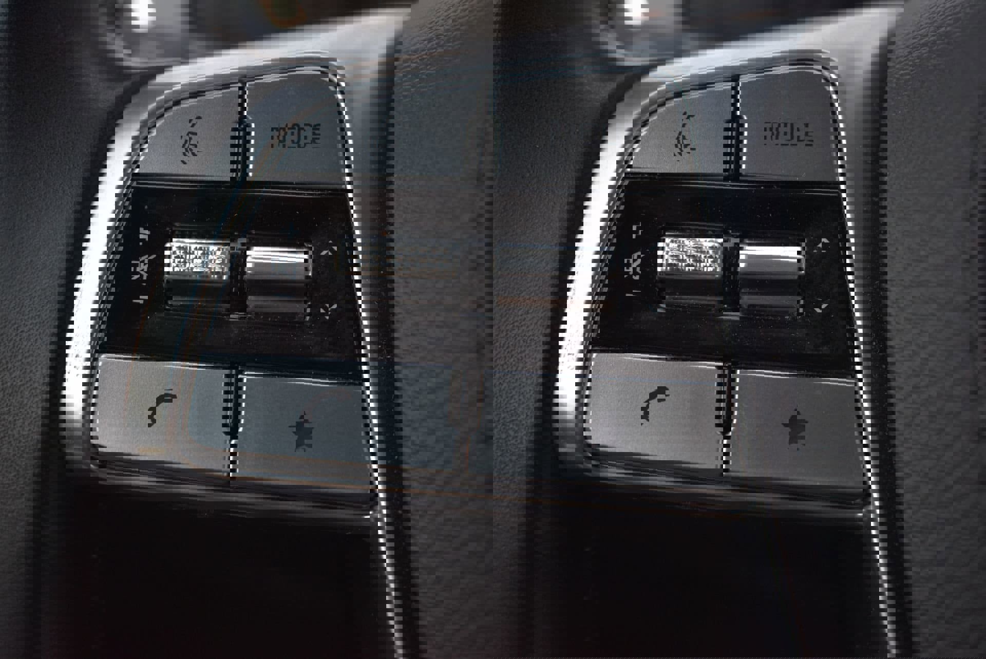 Used 2025 Kia Telluride S AWD/4WD image 23