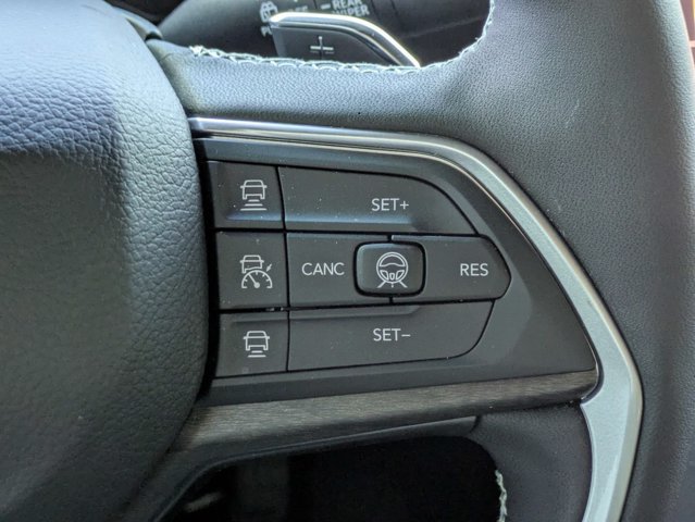 Used 2026 Jeep Grand Cherokee Limited AWD/4WD image 28