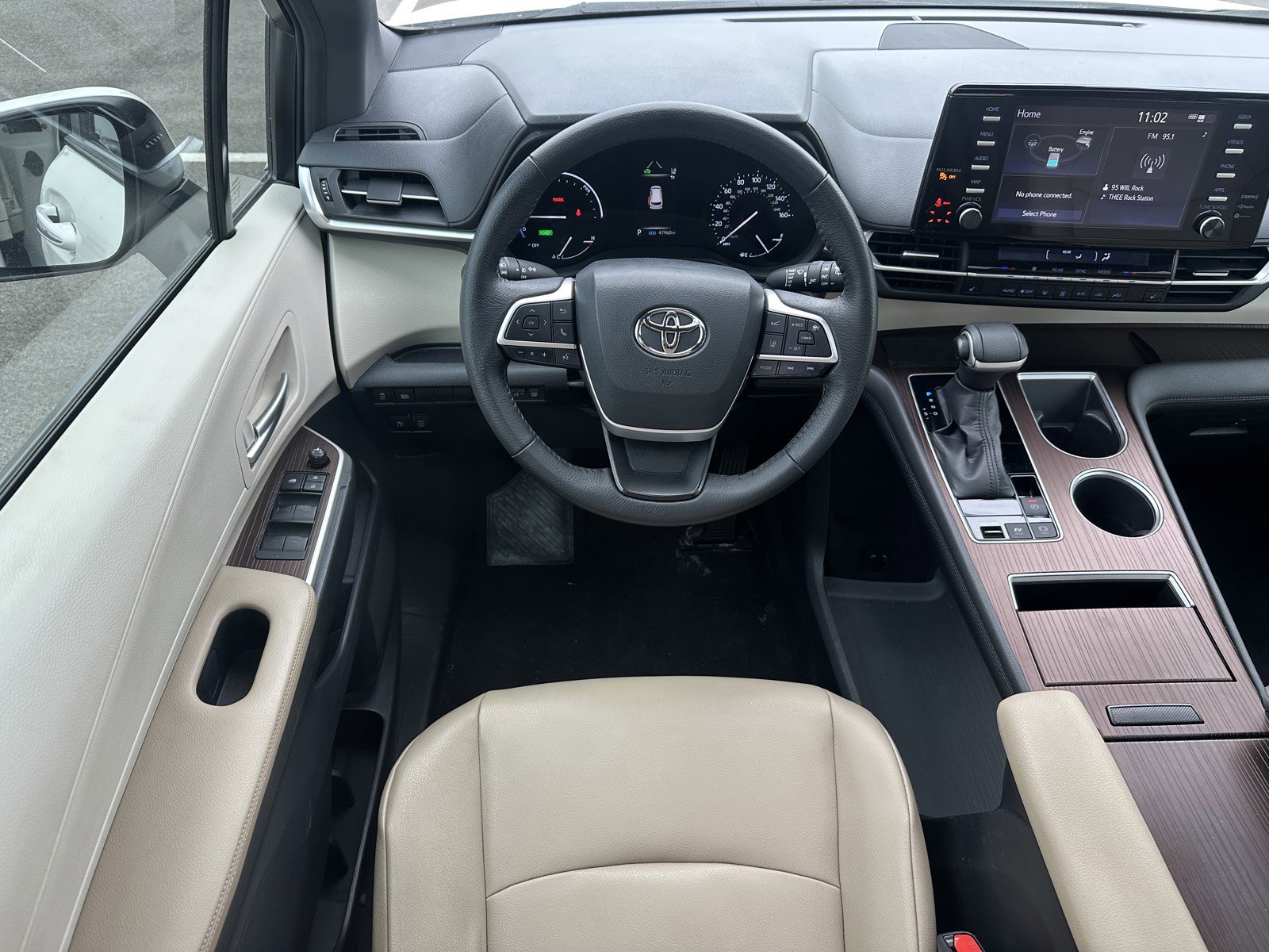 Used 2021 Toyota Sienna XLE AWD/4WD image 24