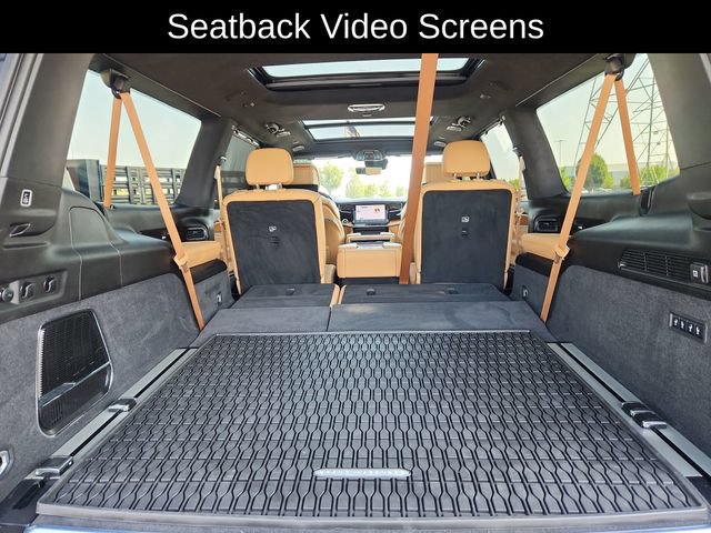 Used 2025 Jeep Grand Wagoneer L Series III w/ Rear Seat Video Group 1 AWD/4WD image 38
