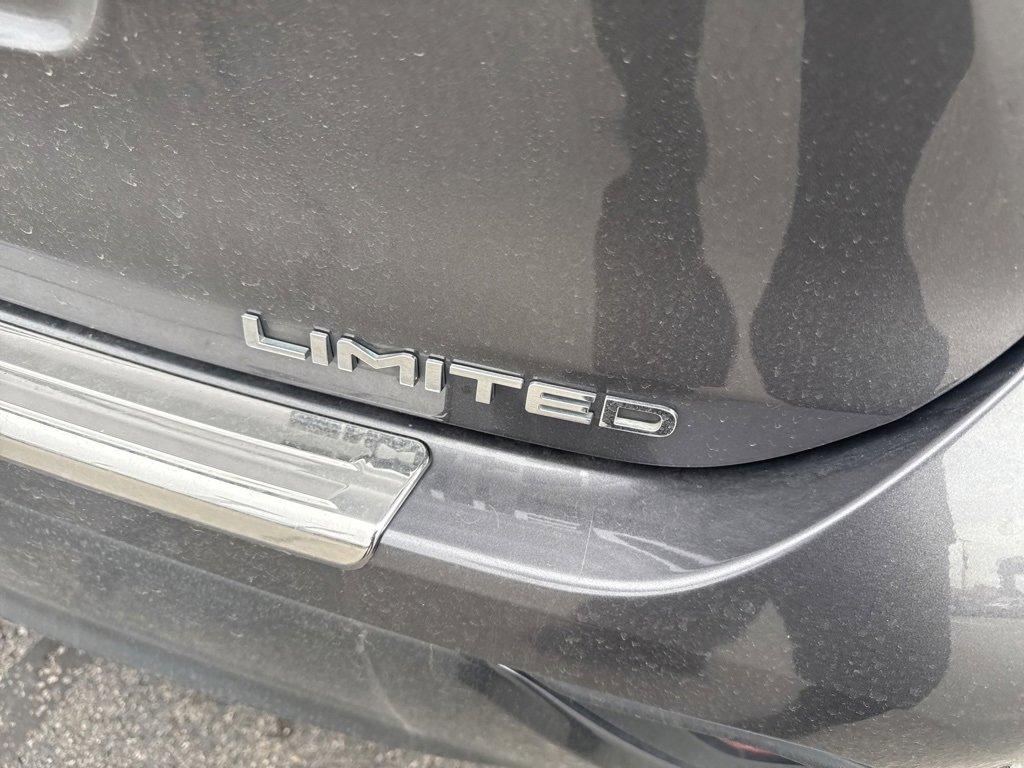 Used 2021 Toyota Highlander Limited image 6