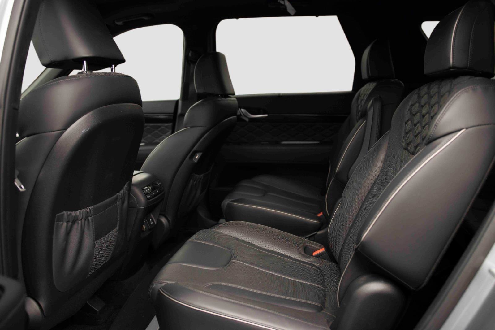 Used 2020 Hyundai Palisade Limited image 18