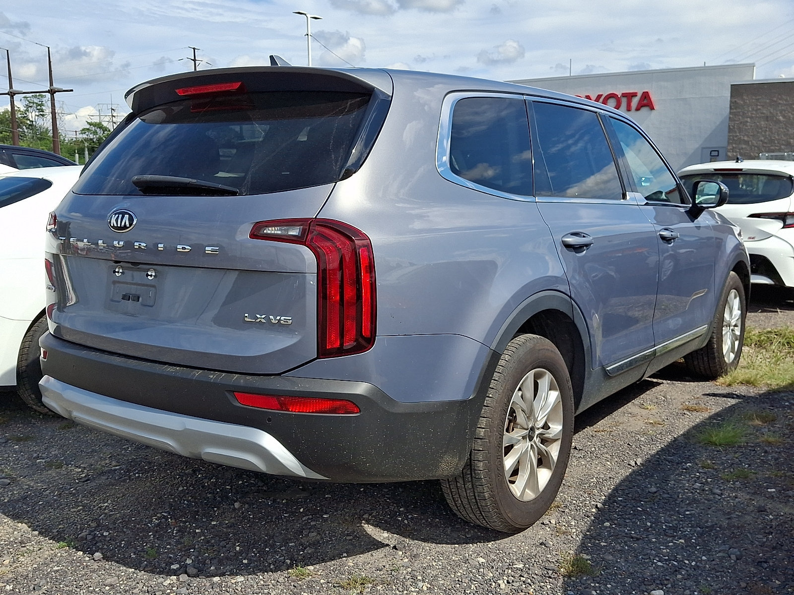 Used 2020 Kia Telluride LX AWD/4WD image 4