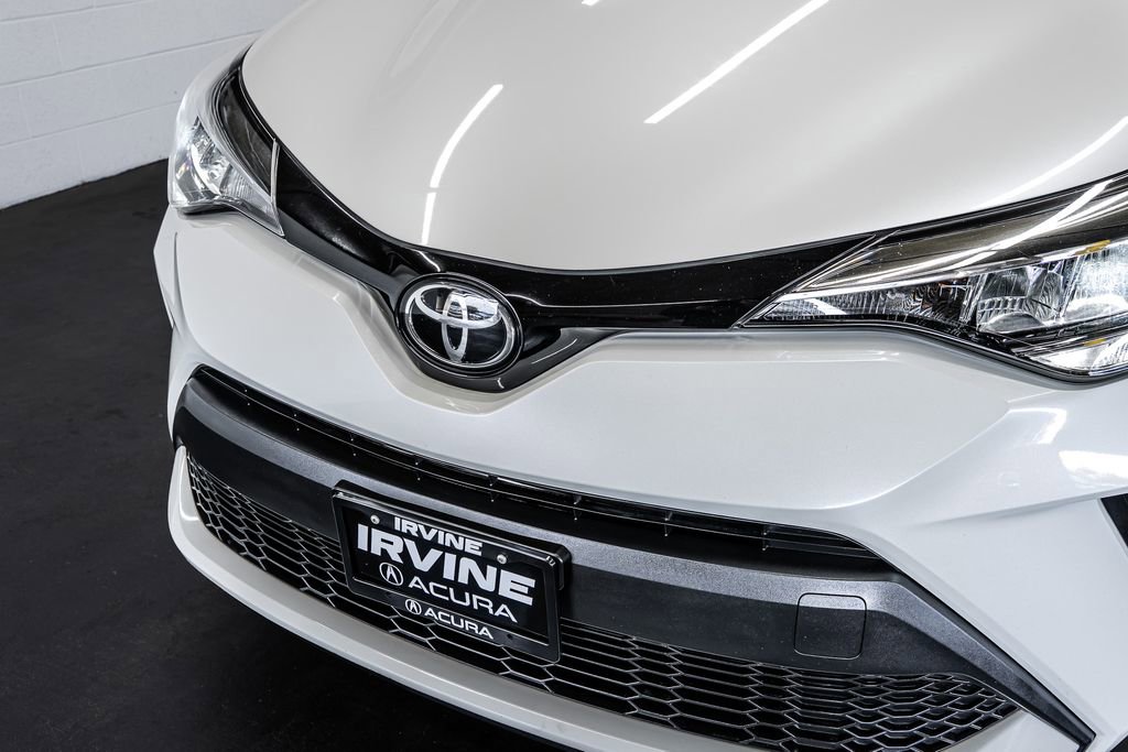 Used 2021 Toyota C-HR LE FWD image 10