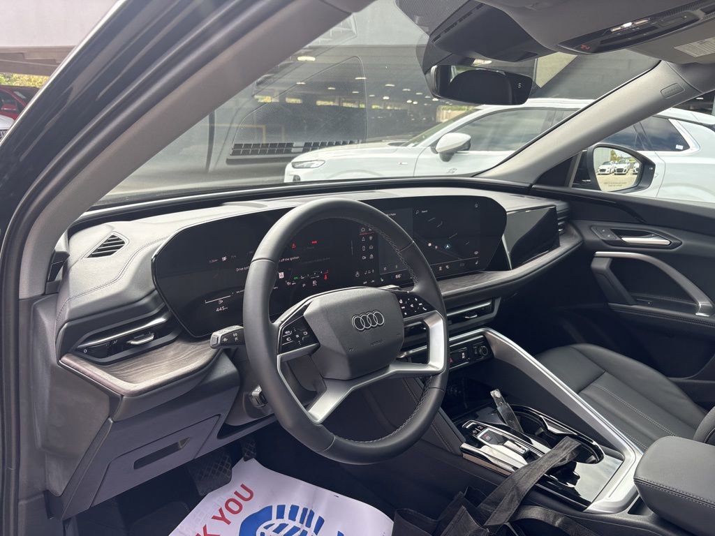 Certified 2025 Audi Q5 Premium w/ Convenience Package image 12
