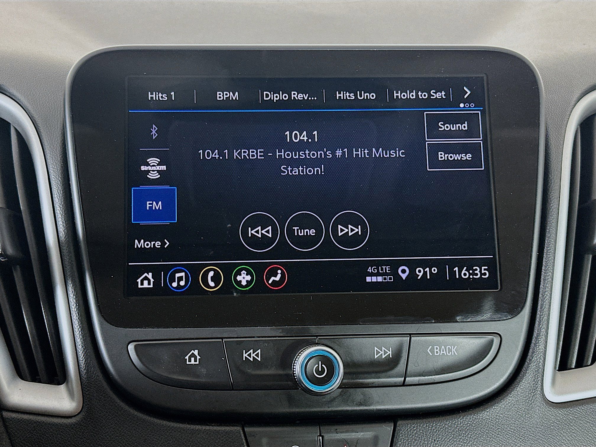 Used 2024 Chevrolet Malibu LT image 19