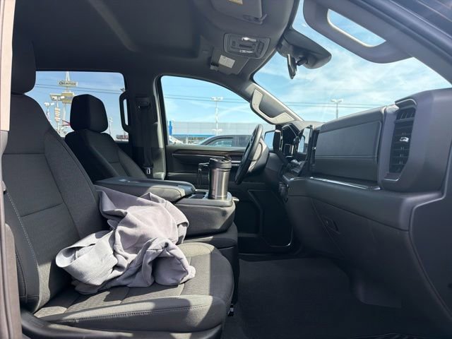 Used 2024 Chevrolet Silverado 1500 LT w/ Z71 Off-Road Package AWD/4WD image 12