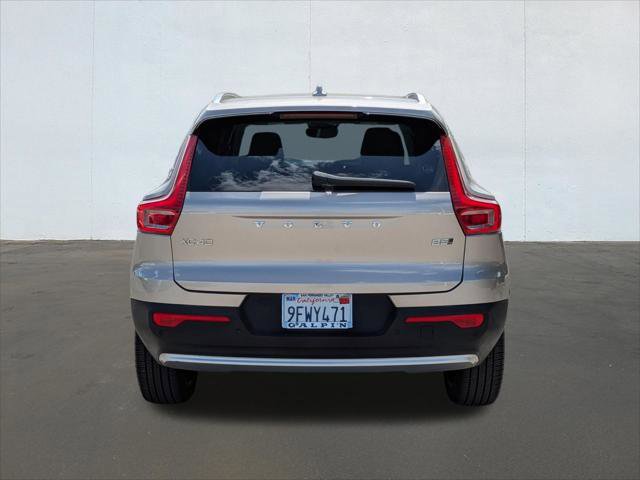 Used 2023 Volvo XC40 B5 Plus w/ Driver Assist Package AWD/4WD image 4
