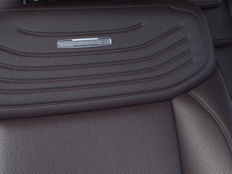 New 2026 Ford Expedition Platinum image 16