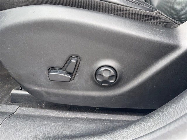 Used 2020 Jeep Cherokee Limited image 11