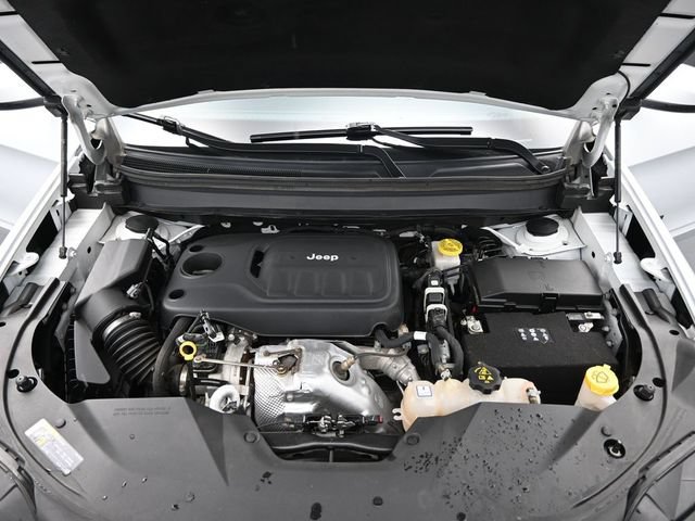 Used 2021 Jeep Cherokee High Altitude AWD/4WD image 35