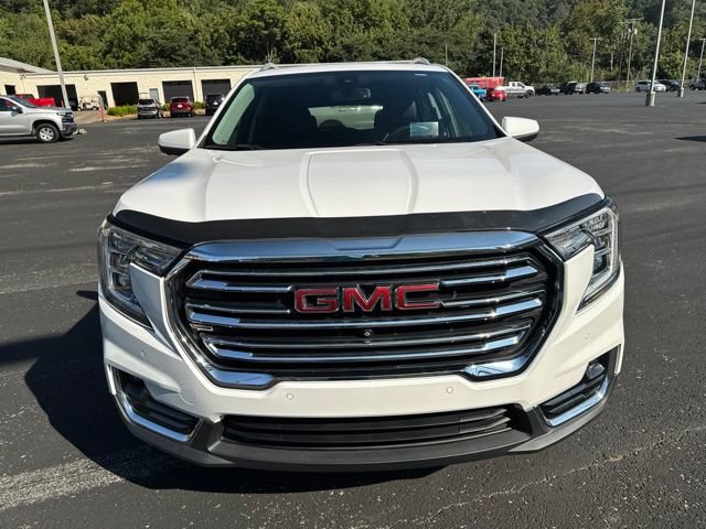 Used 2022 GMC Terrain SLT w/ Tech Package AWD/4WD image 2