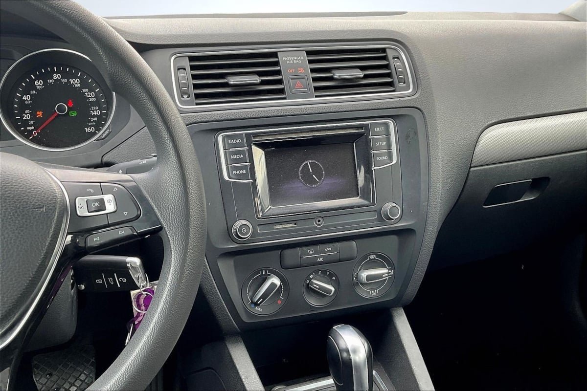Used 2018 Volkswagen Jetta S FWD image 6