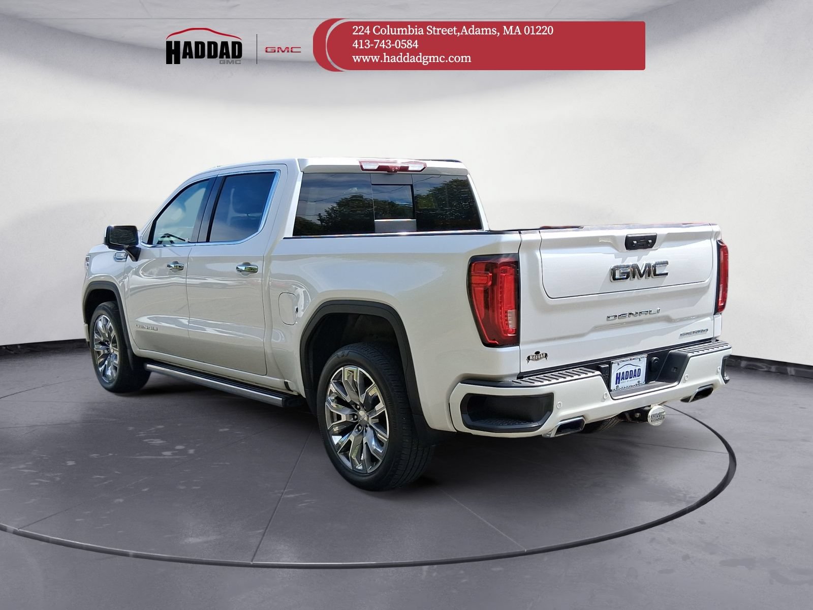 Used 2024 GMC Sierra 1500 Denali w/ Denali Reserve Package AWD/4WD image 6