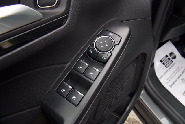 Certified 2025 Ford Escape ST-Line Select AWD/4WD image 16