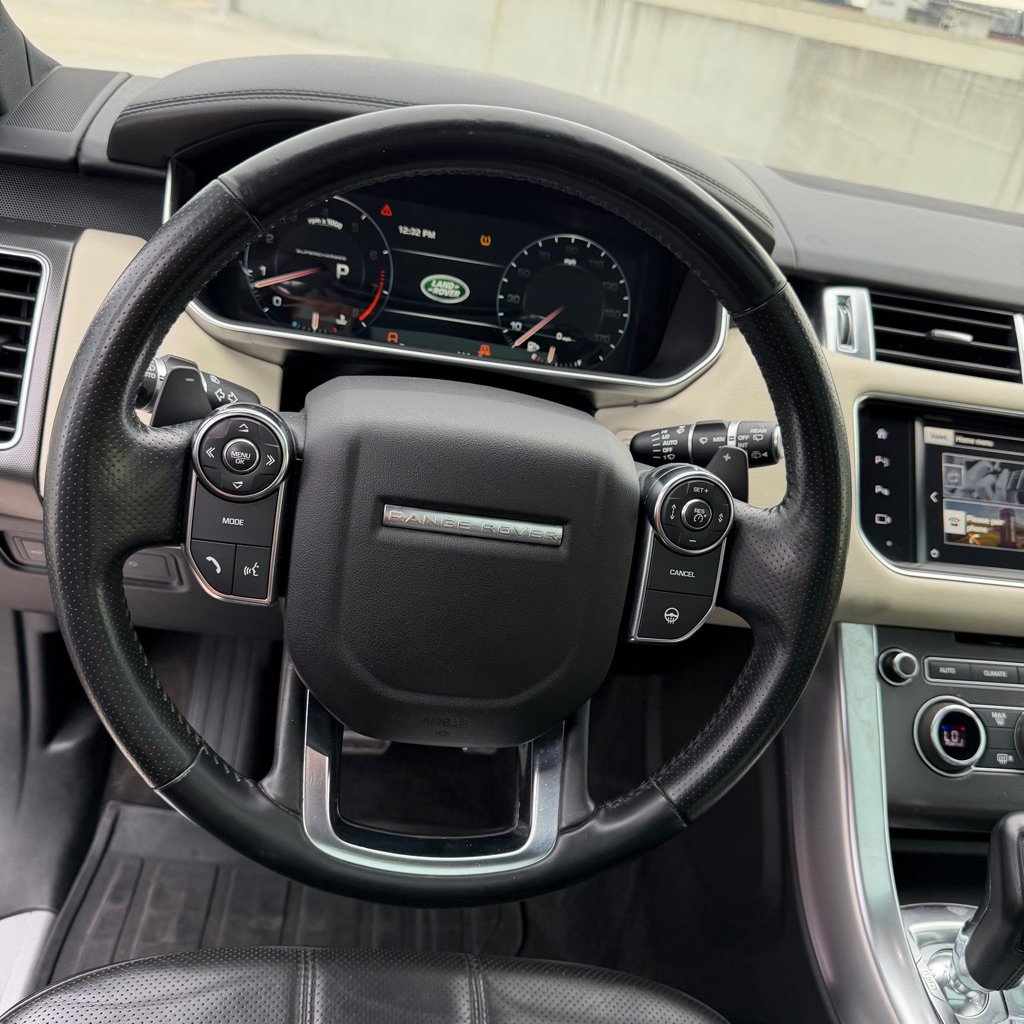 Used 2016 Land Rover Range Rover Sport Supercharged AWD/4WD image 15