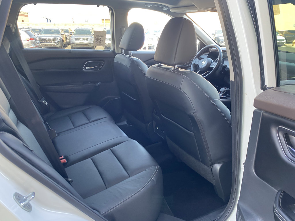 Used 2021 Nissan Rogue SL w/ Premium Package image 20