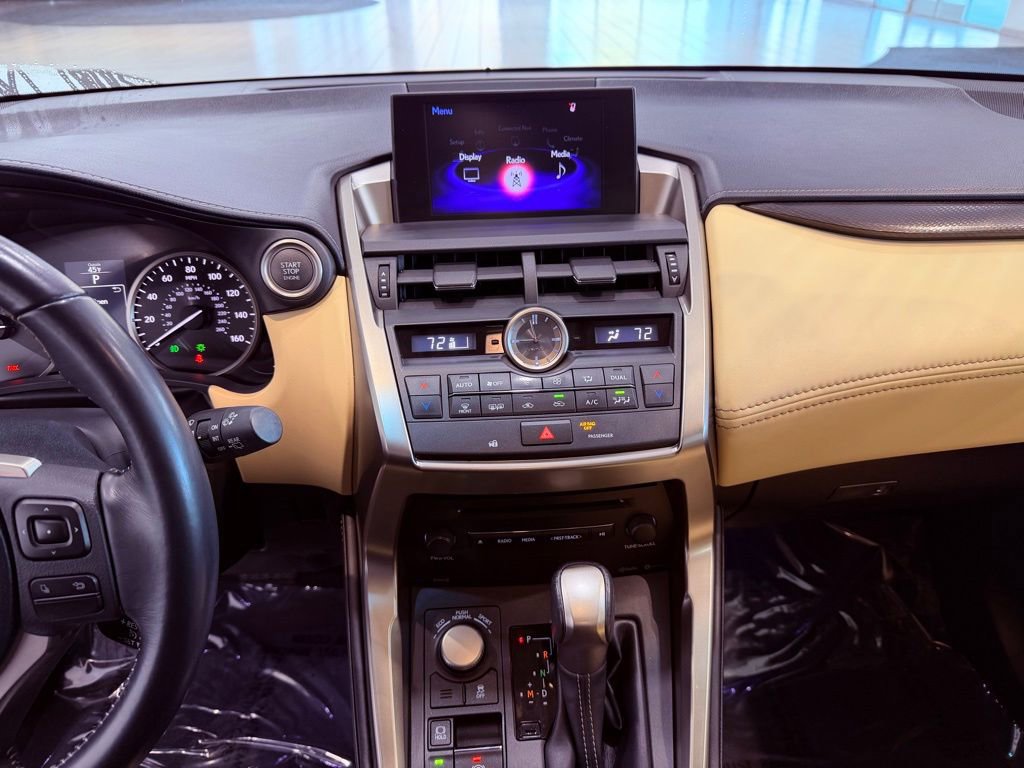 Used 2017 Lexus NX 200t FWD image 22