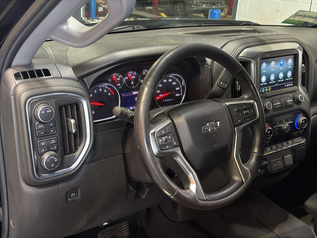 Used 2022 Chevrolet Silverado 1500 RST AWD/4WD image 14